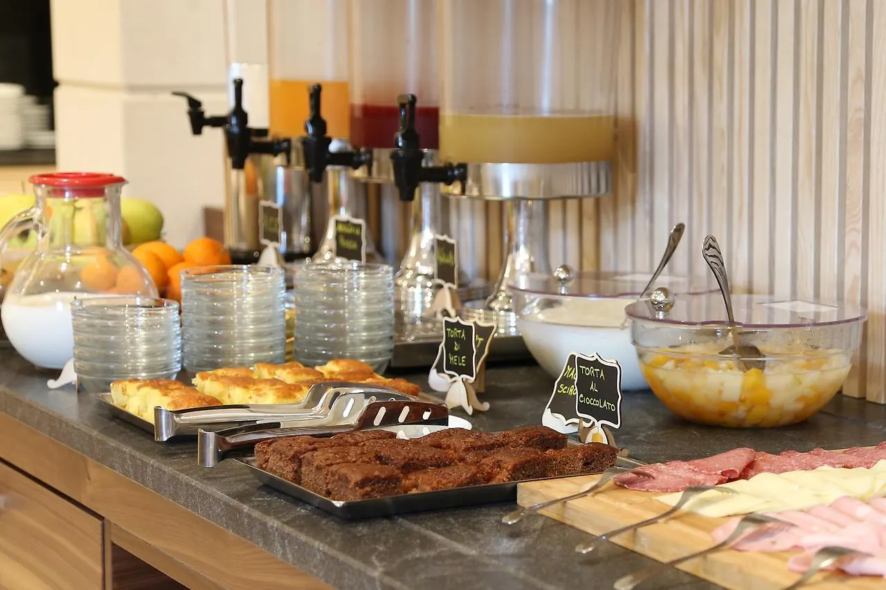 Garden Hotel Peschiera del Garda 3*,