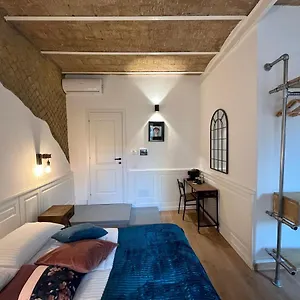 Domus Avi - 3* Roma