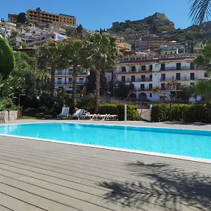 https://taormina-silver-house.sicilyhotelsitaly.net