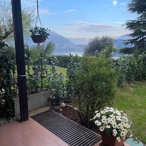https://lallas-home-with-garden-and-lake-view.it-lombardy.com