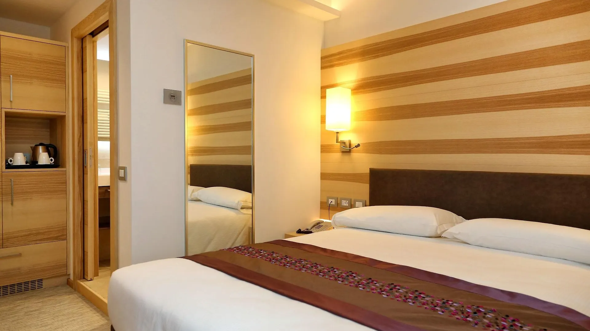 Hotel Garden Peschiera del Garda 3*,  Italien